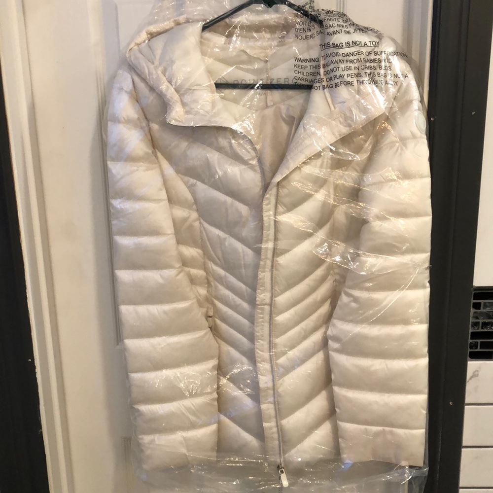 Womens Point Zero puffer jacket size M NWT
